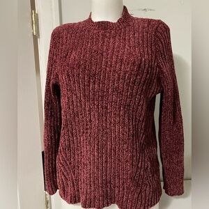 Very cozy medium sweater​​​​​​​